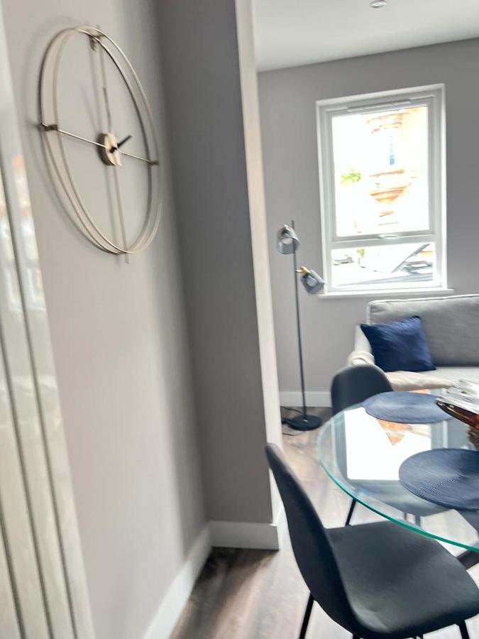 Central Belfast Modern Apartment Great Location Free Parking Екстериор снимка